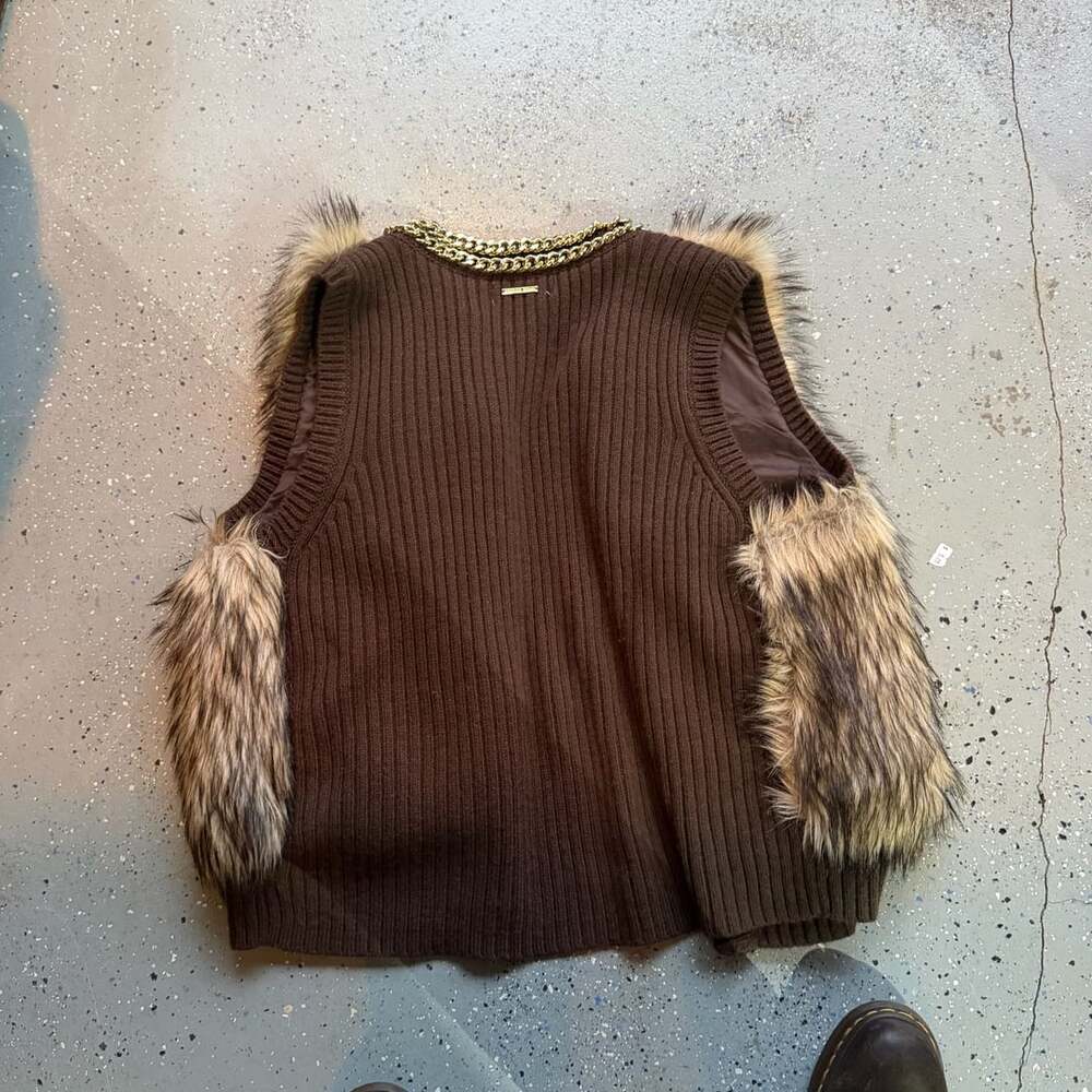 MICHAEL Michael Kors Faux Fur Vest Jacket - Picture 6 of 7